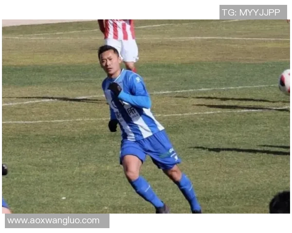 足球明星选择健康生活方式拒绝啤酒展现职业精神与责任感